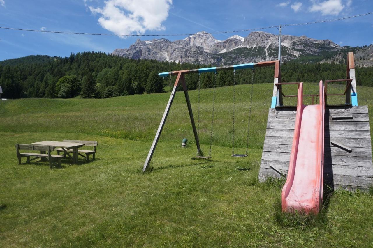 Cadin Apartment Cortina d'Ampezzo Ngoại thất bức ảnh
