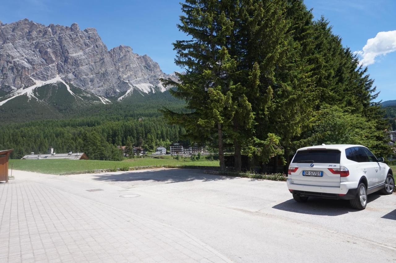Cadin Apartment Cortina d'Ampezzo Ngoại thất bức ảnh