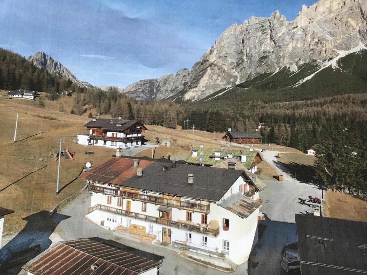 Cadin Apartment Cortina d'Ampezzo Ngoại thất bức ảnh