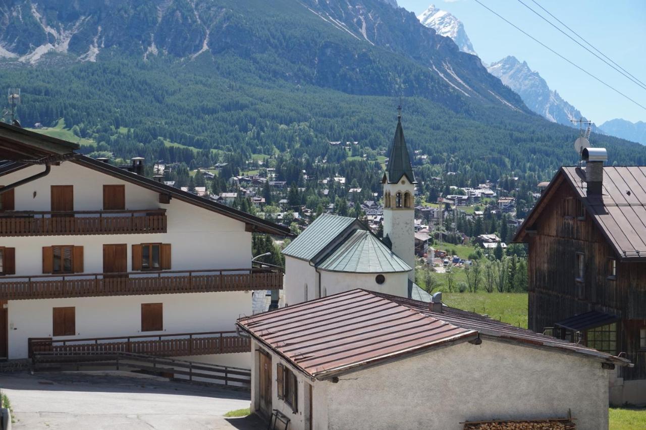 Cadin Apartment Cortina d'Ampezzo Ngoại thất bức ảnh